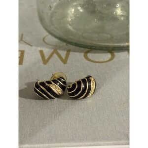 Vintage Black Enamel Gold Tone Ribbed Crystal Accent J-Hoop Earrings Womens